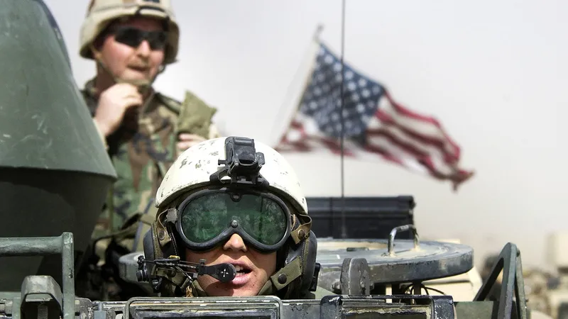 Trump califica la operación de EE.UU. en Irak de "una incursión costosísima en el infierno"