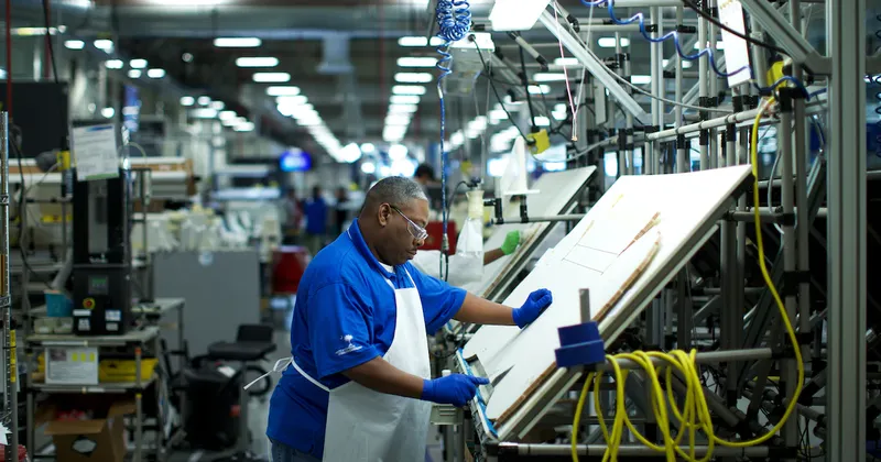 Precios al productor en EE.UU. suben 1,3% en septiembre, su mayor alza en más de cuatro años