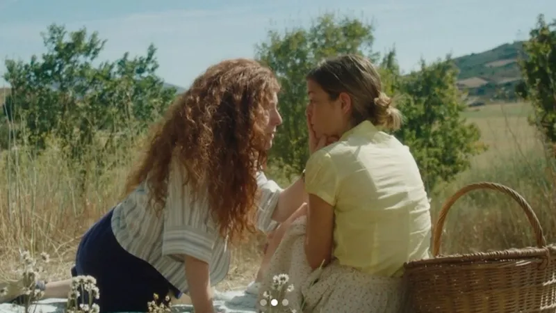 Una historia de amor lésbico en la España de la dictadura: descubre 'Censurada' con el tráiler en exclusiva, la película que nació "gracias al crowdfunding, favores y pura determinación"