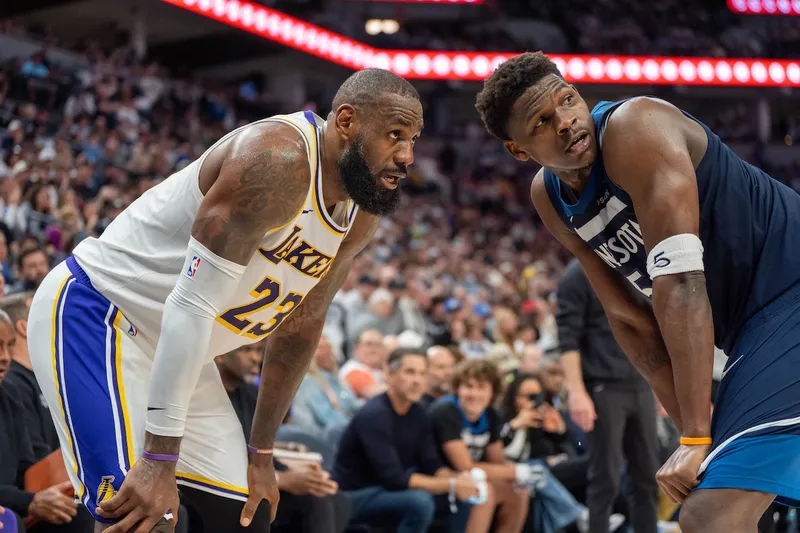 ¿LeBron a los Timberwolves?