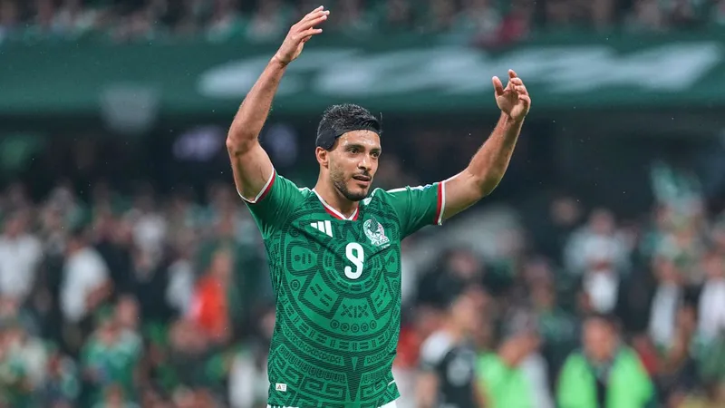 ¿El partido más importante en la historia de México? Raúl Jiménez cree que sí
