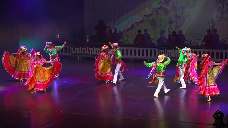 Ballet Folclórico Nicaragüense rinde homenaje a las Fiestas Tradicionales de Managua