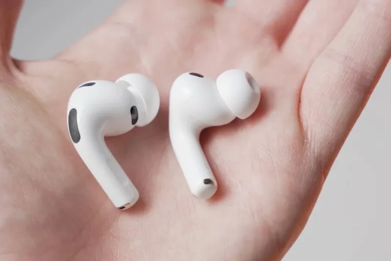 Llevo años con mis AirPods y no había activado su mejor función: ajustes simples hacen de la experiencia base algo superior