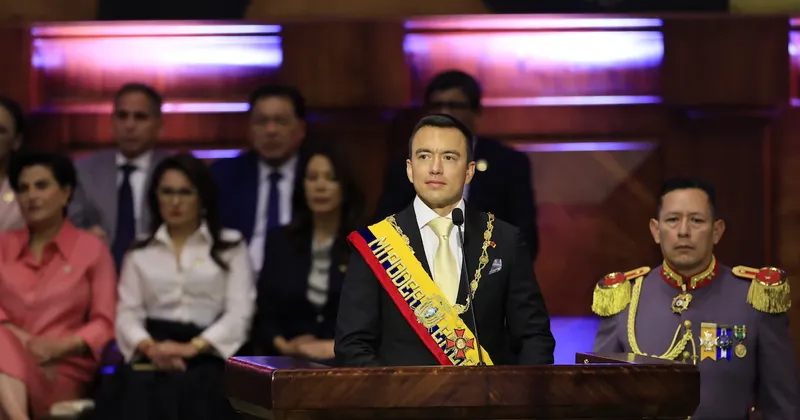 Presidente de Ecuador anuncia “gran compra de medicinas” a países como India en primer informe a la nación