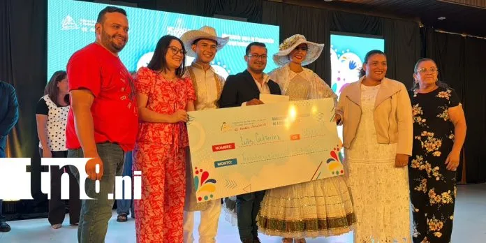 ¡Orgullo nicaragüense! Premian a los ganadores del Concurso Nacional del Huipil