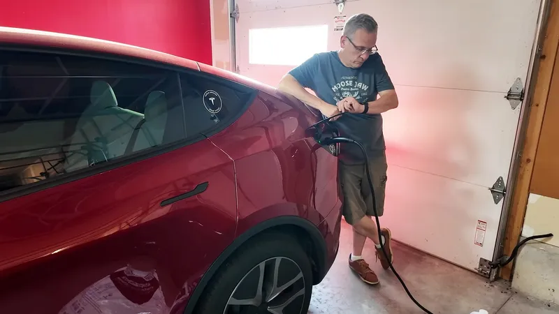 Después de recorrer 160.000 km sin emisiones, este conductor sentencia lo que muchos conductores no entienden del coche eléctrico