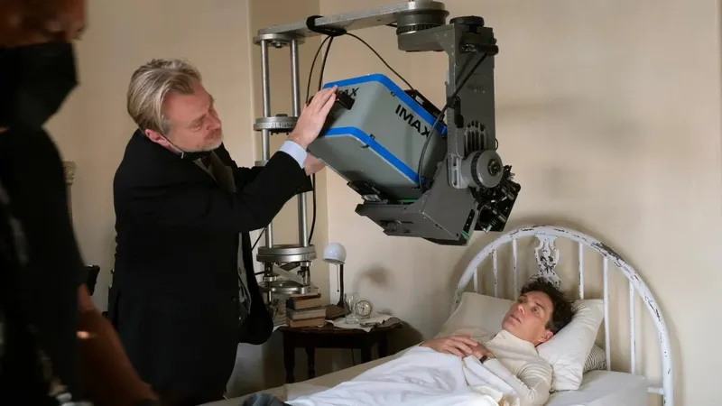 Christopher Nolan estaba harto de parar rodajes por el IMAX, así que su equipo se inspiró en la Fórmula 1 para resolverlo