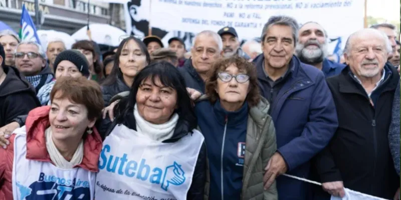 Paro docente en Argentina afecta el regreso a clases por reclamos salariales