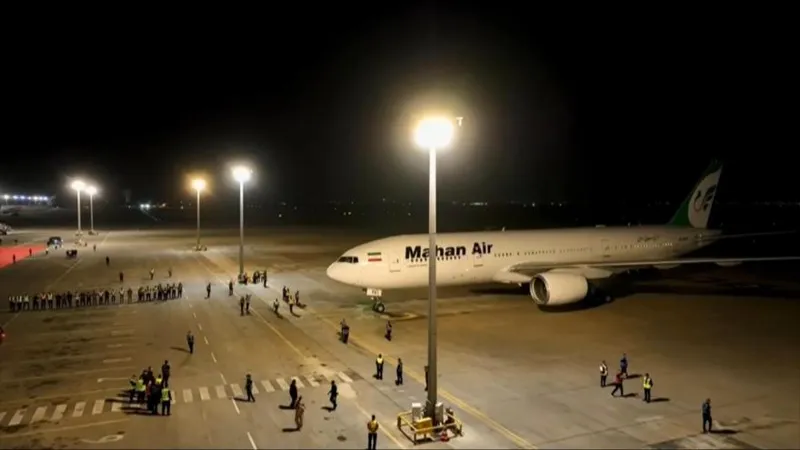 Llega a Nayaf féretro del Líder mártir de Irán para ceremonia fúnebre