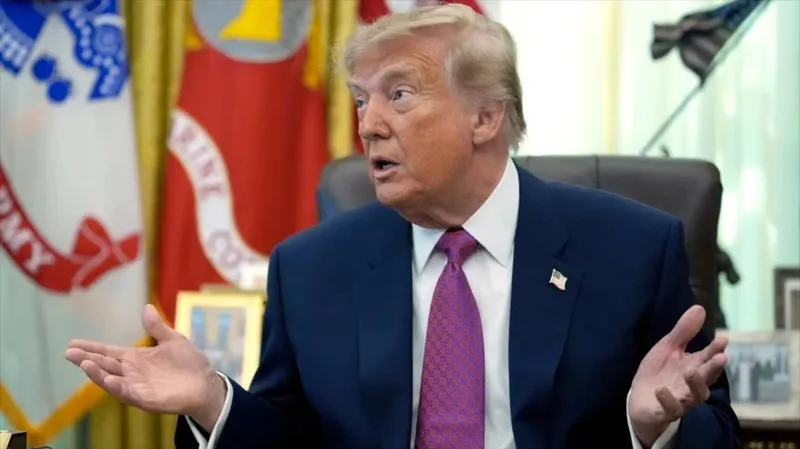Cae popularidad de Trump cae ante descontento por la guerra con Irán