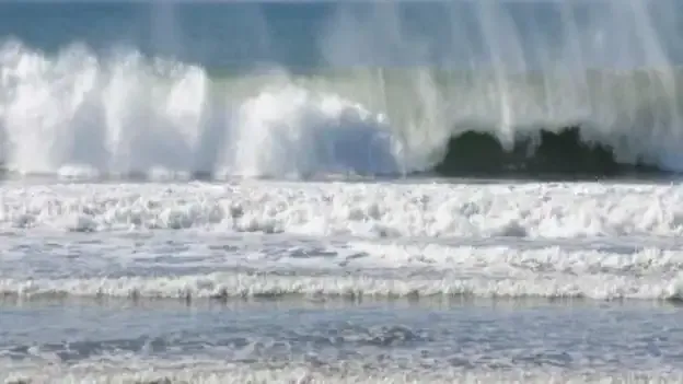 Olas de casi 3 metros provocadas por el “mar de fondo” obligan a suspender la navegación en el Pacífico