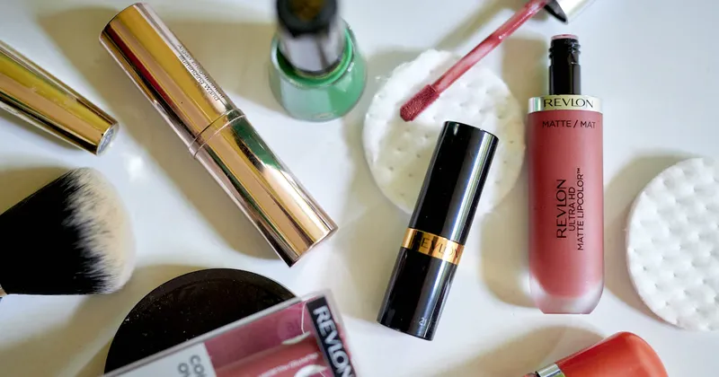 La FDA advierte a Revlon por posible contaminación con un carcinógeno