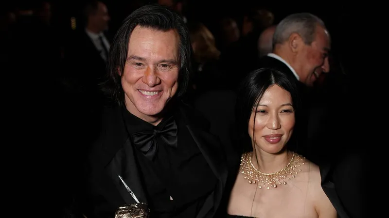 Jim Carrey se casó EN SECRETO con su novia 32 años menor; hace unos meses hicieron público su romance