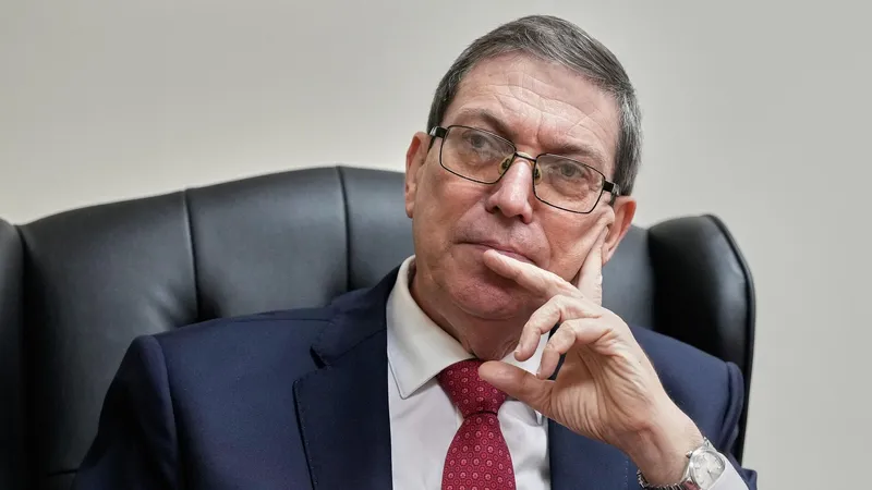 "Es una acusación espuria": canciller cubano critica los señalamientos contra Raúl Castro