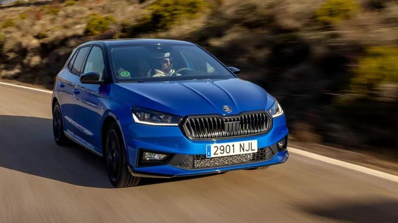 El Skoda Fabia no morirá en 2027: tendrá nueva plataforma, hibridación y más años de vida