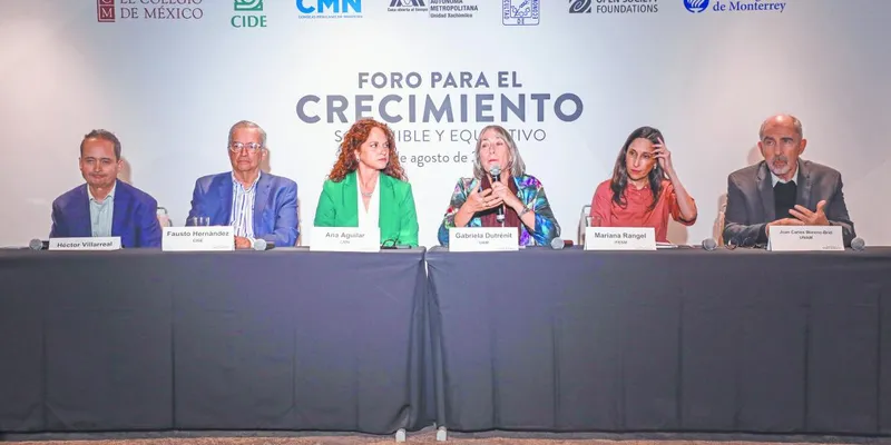 “México debe pasar de administrar la escasez a sentar bases para crecer”