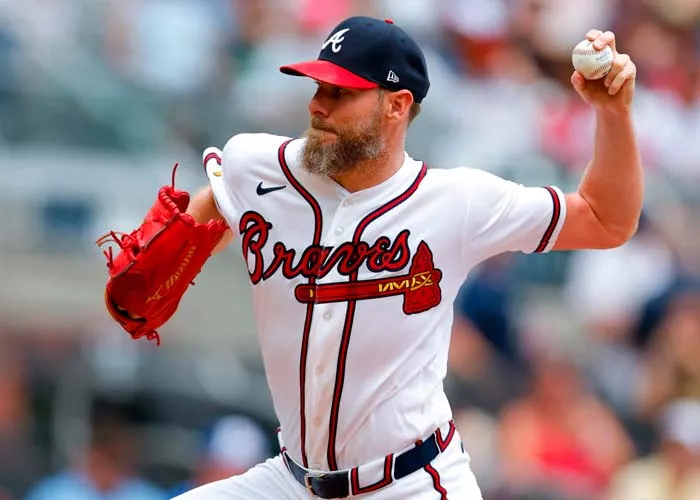 Chris Sale poncha a 11, Bravos pegan 4 jonrones y vencen 6-5 a Padres