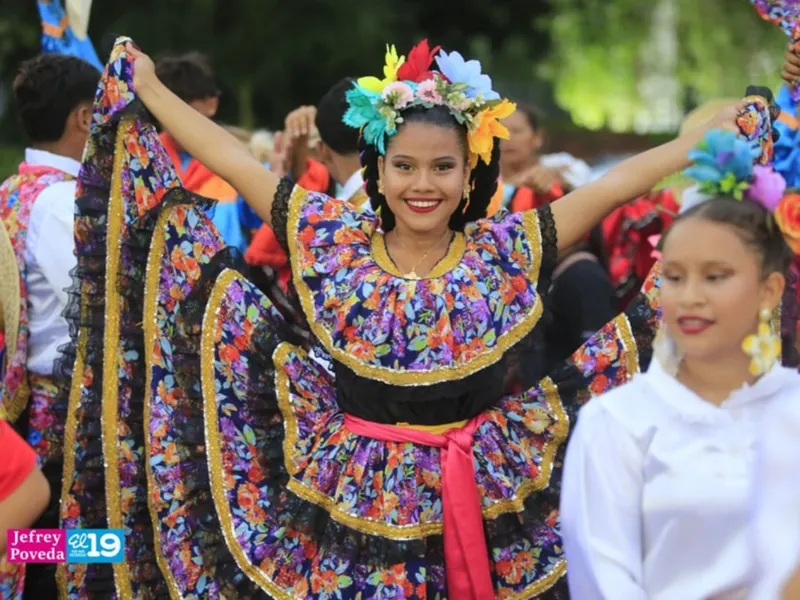 Premiarán a los ganadores del Concurso Nacional para el Diseño y Confección de Huipiles