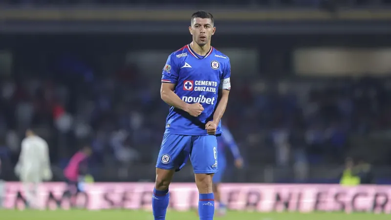 Destino el Principado con el acuerdo de ocho millones que lleva a Erik Lira a la Ligue 1