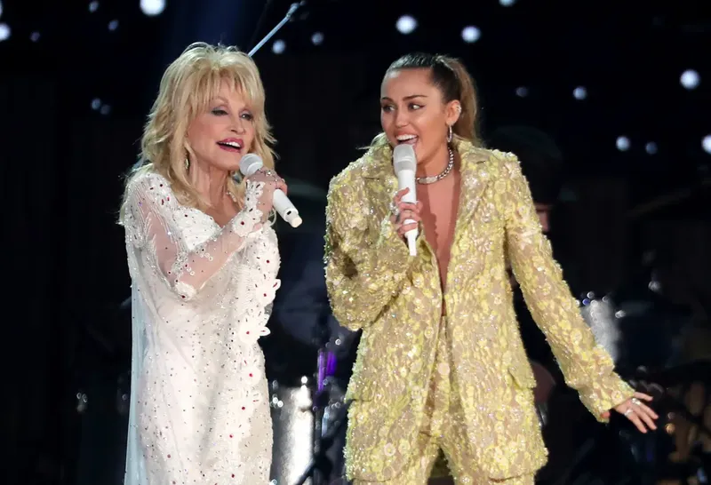 Miley Cyrus sobre la muerte de Dolly Parton: “Tengo un ángel a mi lado”