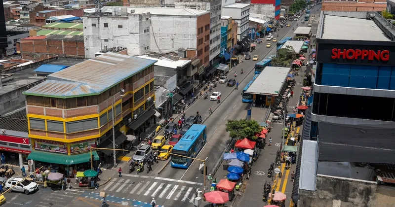 De Colombia a Ecuador: inversores recortan riesgo en emergentes ante repunte de tasas en EE.UU.