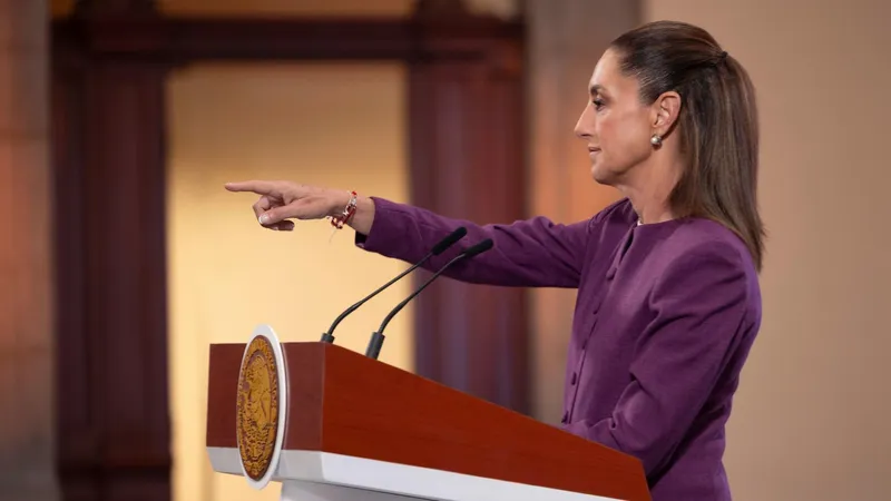 Prohibir doble nacionalidad a gobernadores protegerá a México de intereses extranjeros, opina experto
