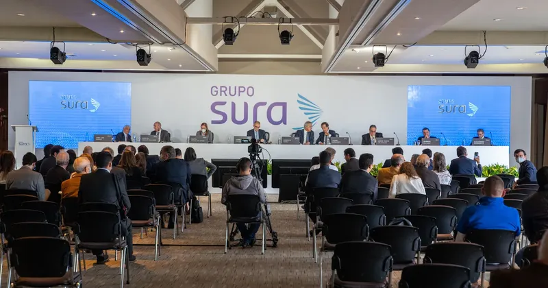 Grupo Sura recomprará hasta COP$500.000 millones en acciones: qué implica para sus inversionistas