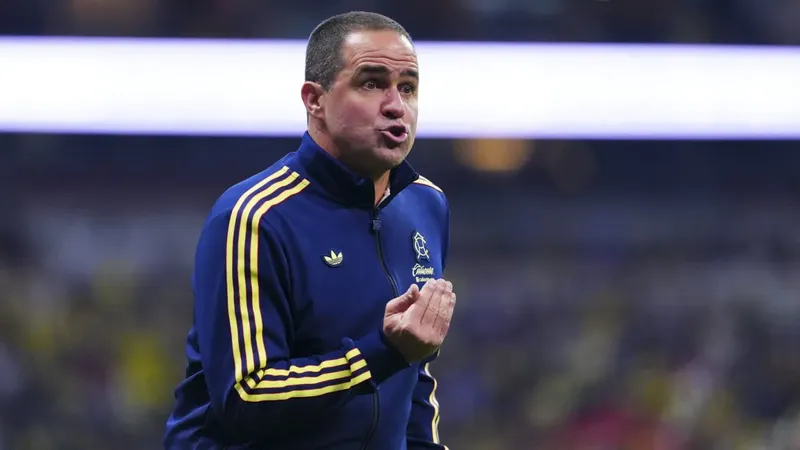 André Jardine a punto de dejar al América y Guillermo Almada tomaría su lugar
