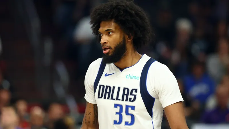 Los Nuggets firman a Marvin Bagley III