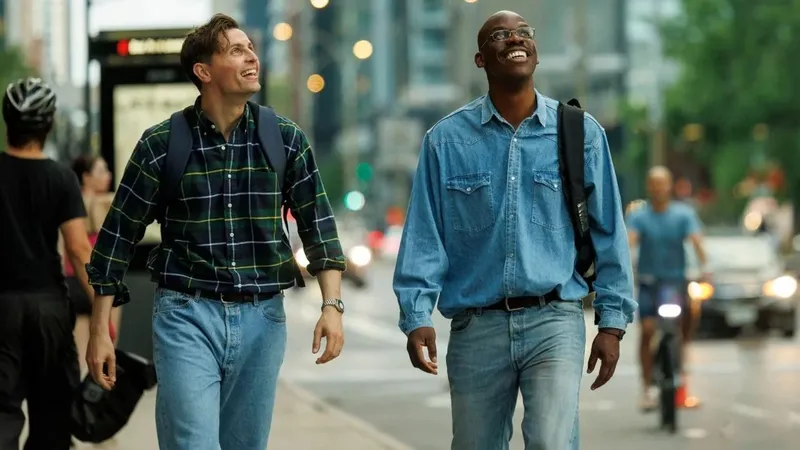 Te invitamos al preestreno de 'El sueño americano', la película sobre dos amigos que sueñan con llegar a la élite de la NBA