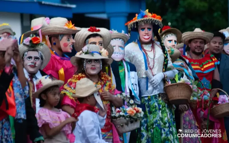Masaya celebra con derroche de tradición el emblemático Baile del Viejo y la Vieja