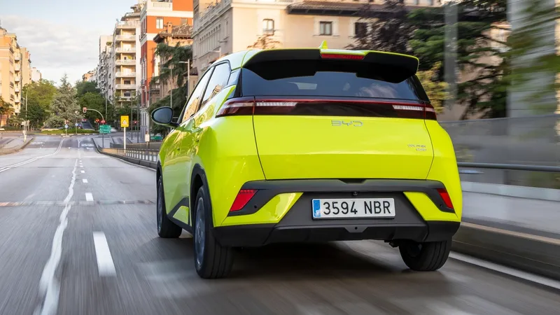 El mercado de coches eléctricos de segunda mano cambia de rumbo en Europa: encontrar algunos modelos empieza a ser más difícil