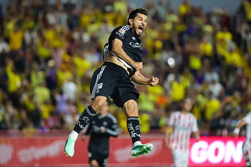 Henry Martín vivió una noche mágica en el triunfo del América