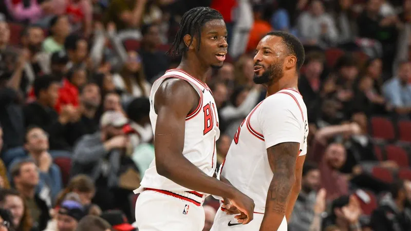 Caleb Wilson hace vibrar al United Center