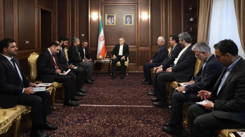 Irán: EEUU e Israel usan planes divisorios para enfrentar a musulmanes entre sí