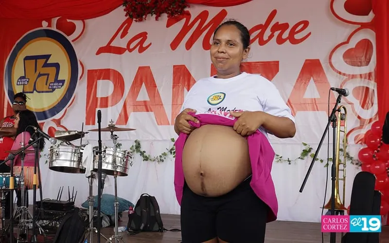 Ana Rosa Vásquez gana “La Madre Panza 2026” con 48 centímetros y en espera de mellizos