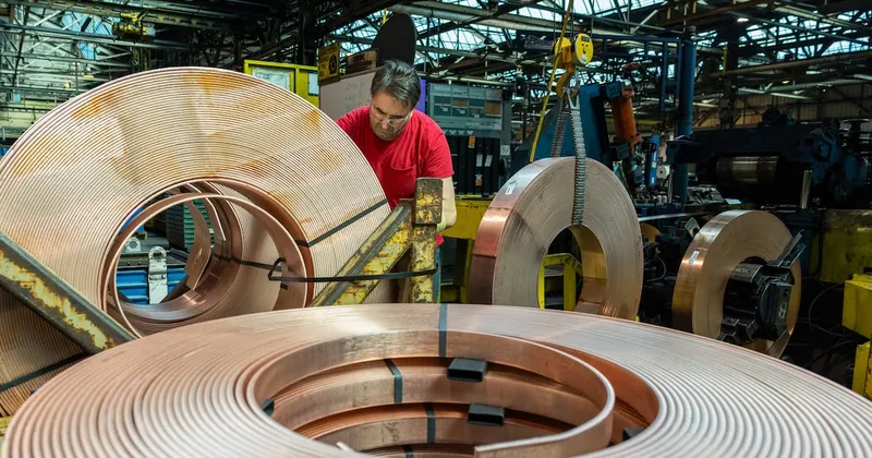 El auge del cobre sacude los mercados: por qué sube, quiénes ganan y qué esperar para 2027