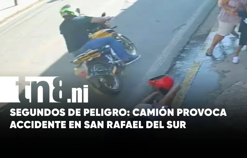 Giro de camión desata accidente y pone en riesgo a un niño en San...