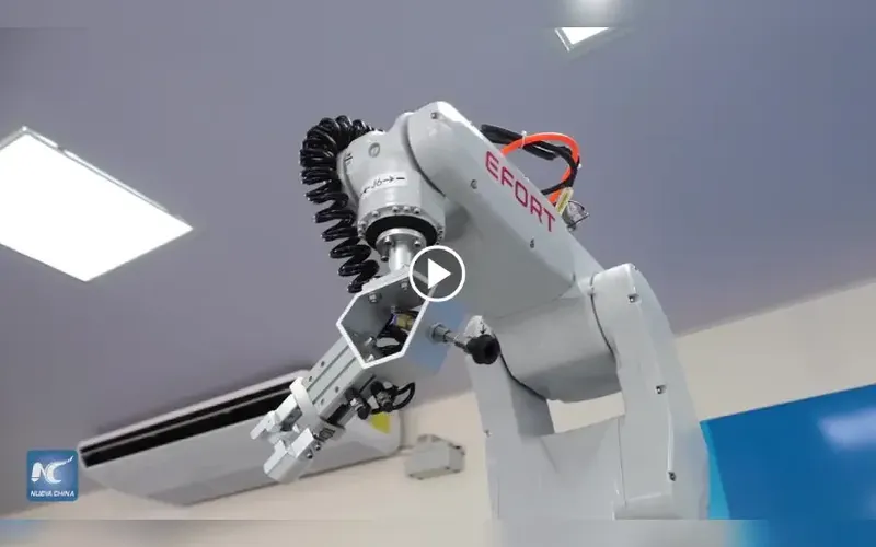 Jóvenes nicaragüenses se capacitan en tecnologías avanzadas en el Taller Luban impulsado por China