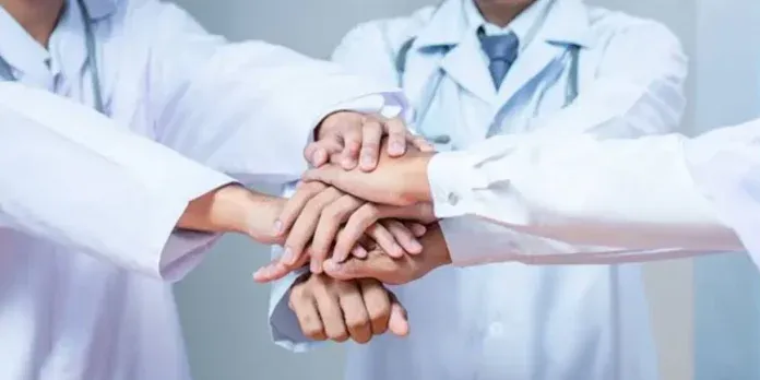 Nicaragua recibe a especialistas rusos para intercambio de conocimientos médicos