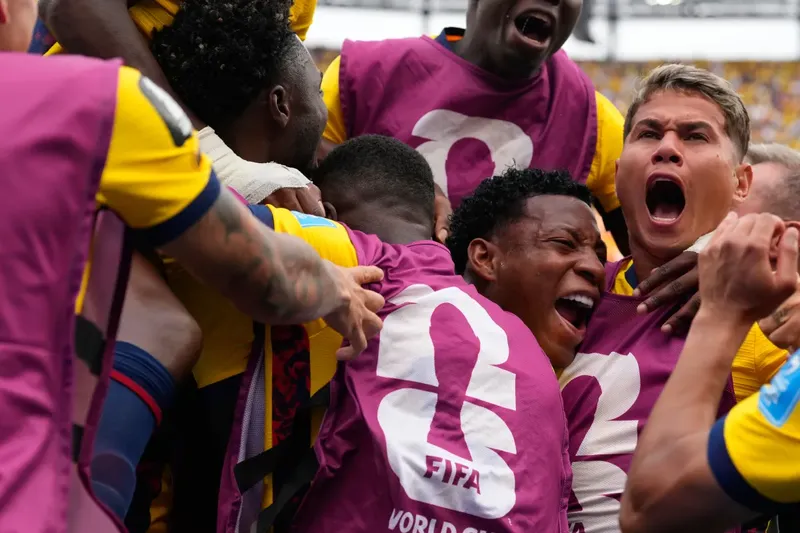 La Opinión Hoy: Ecuador logra pegarle al gigante alemán: 2-1