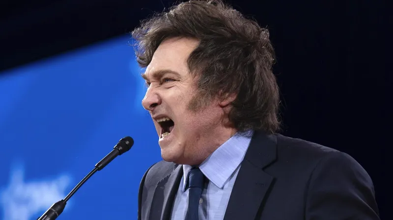 Impulso de Milei a la "ciudadanía por inversión" no muestra "un interés público verificable", dice experto