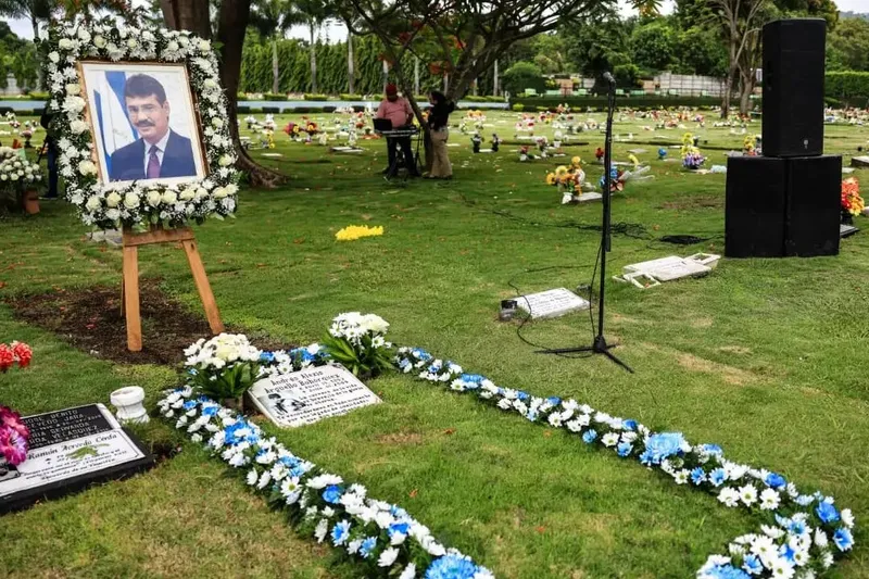 Rinden homenaje a Alexis Argüello a 17 años de su paso a la inmortalidad