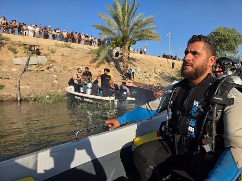 Mueren dos niños tras naufragio de un ferry en el este de Siria