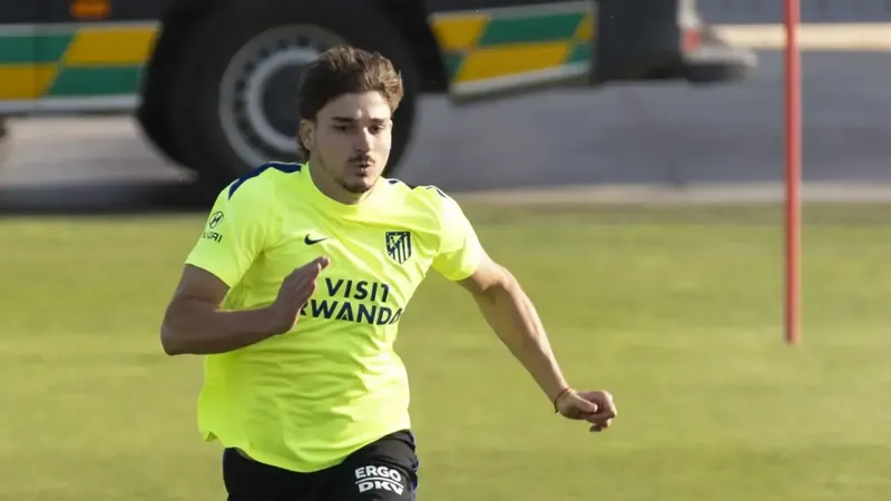 Julián mantiene su posición y no se entrena con el Atlético, por tercer día consecutivo