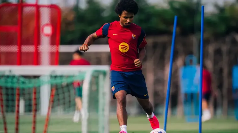 Adeyemi, suplente con el 14 de Rashford