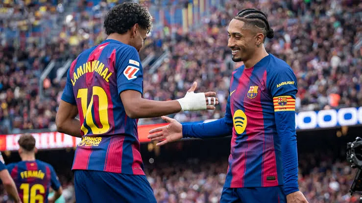 Raphinha abre el camino y Fermín sentencia el triunfo del Barcelona