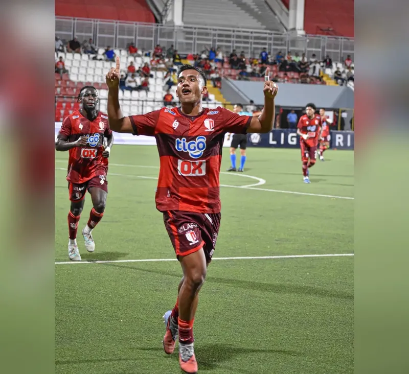 Real Estelí gana en debut de Olivas como director técnico