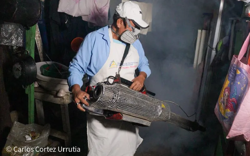 Sigue lucha contra el dengue en el barrio San Sebastián de Managua