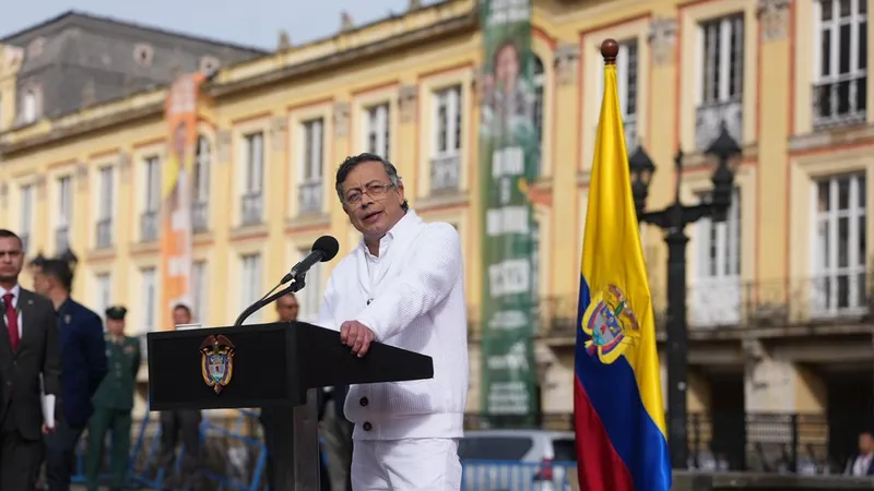 "No acepto los resultados del preconteo": Petro